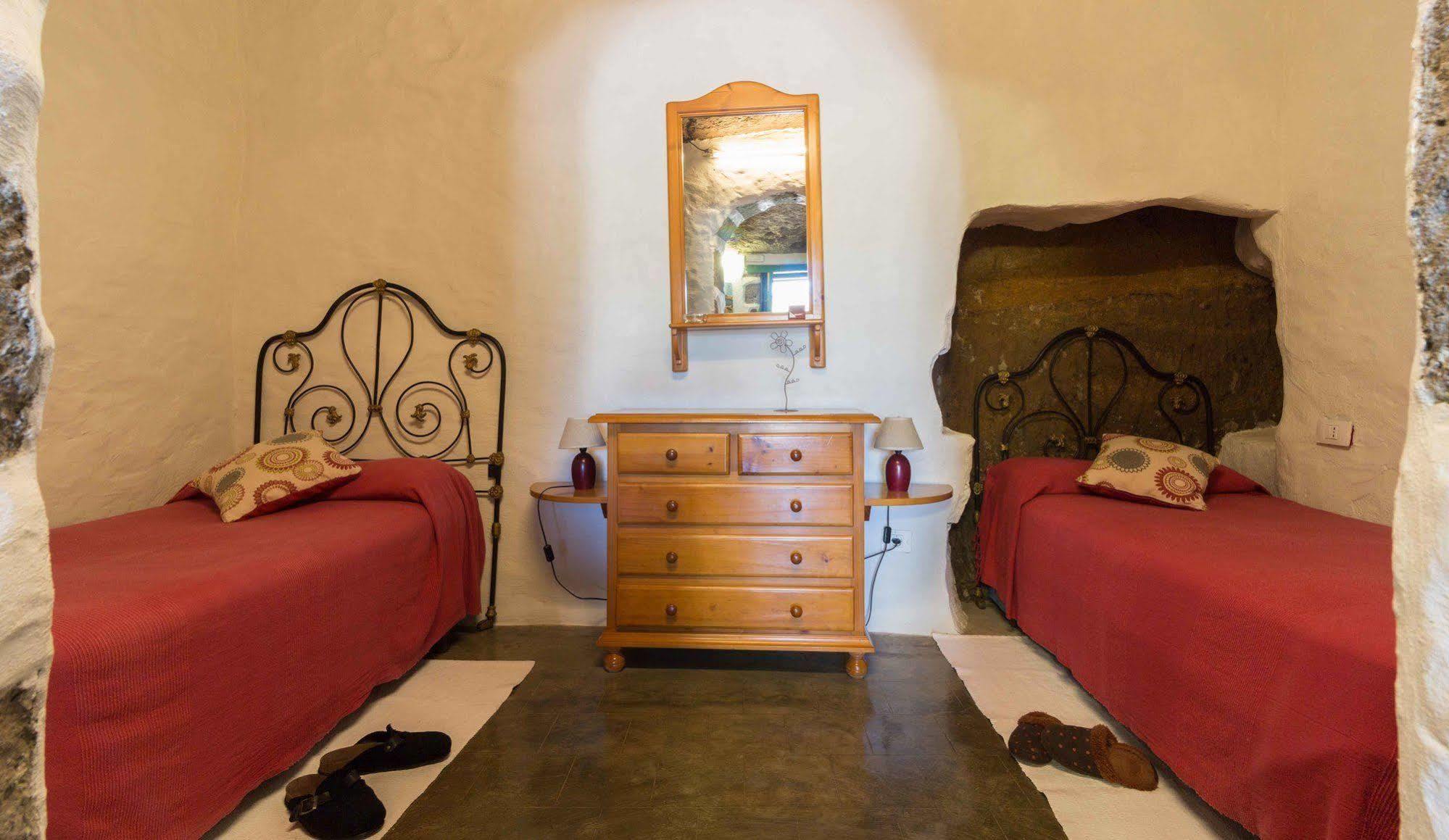 Casa Cueva El Caidero Guest House Artenara Ngoại thất bức ảnh